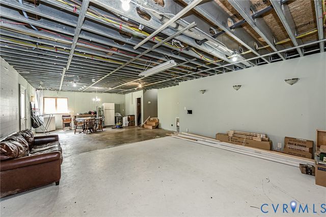 14454 King Rd, Doswell, VA 23047