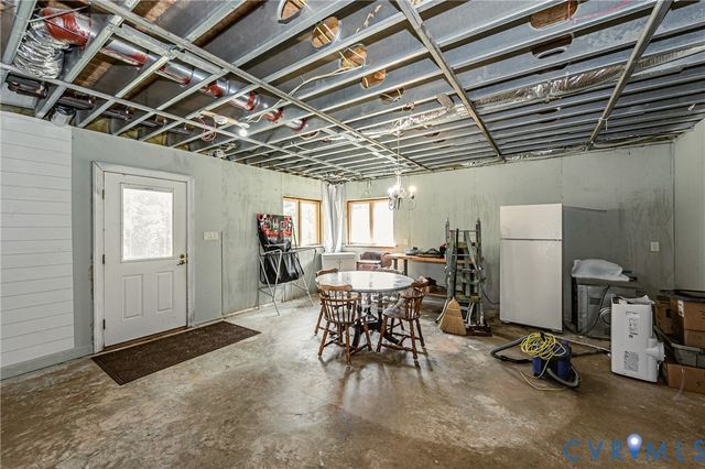 14454 King Rd, Doswell, VA 23047