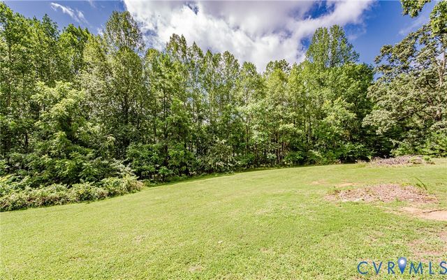 14454 King Rd, Doswell, VA 23047