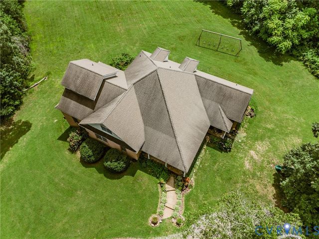 14454 King Rd, Doswell, VA 23047