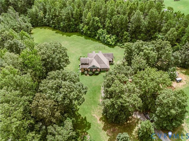 14454 King Rd, Doswell, VA 23047