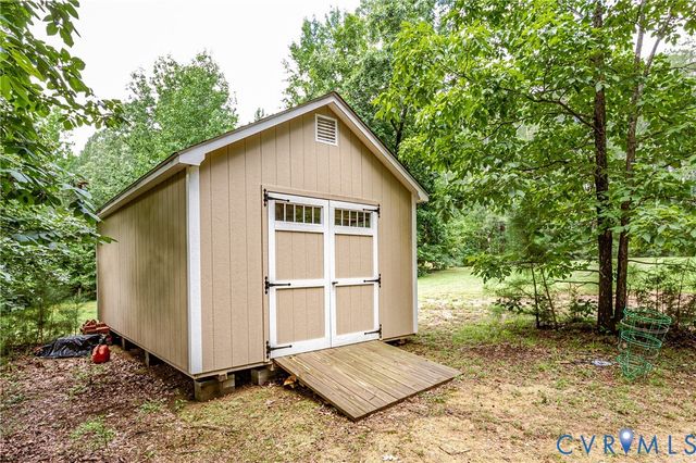 14454 King Rd, Doswell, VA 23047