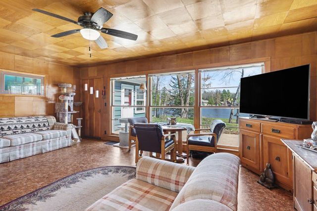 6408 Sylvan Drive, Gladwin, MI 48624