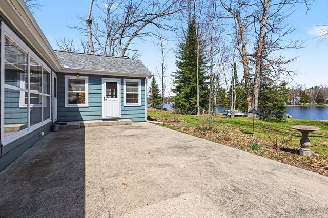 6408 Sylvan Drive, Gladwin, MI 48624