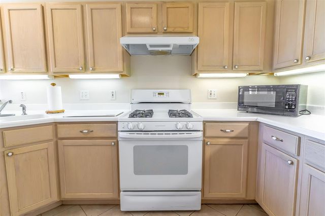 9288 SW 93RD CIRCLE, Ocala, FL 34481