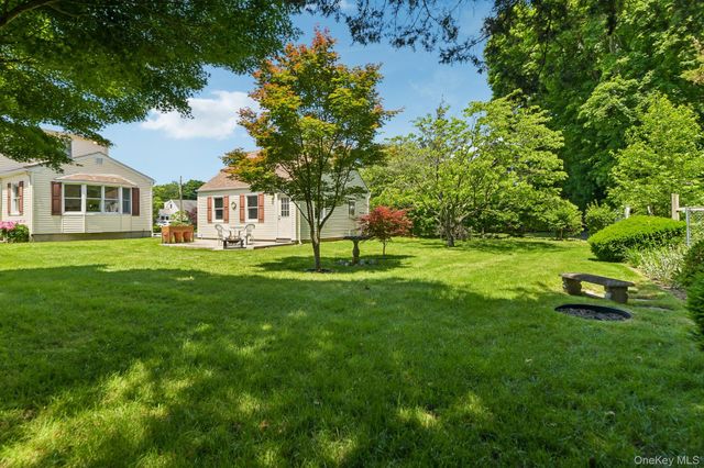 33 Cornell Street, East Northport, NY 11731