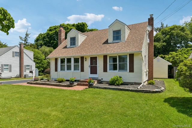 33 Cornell Street, East Northport, NY 11731