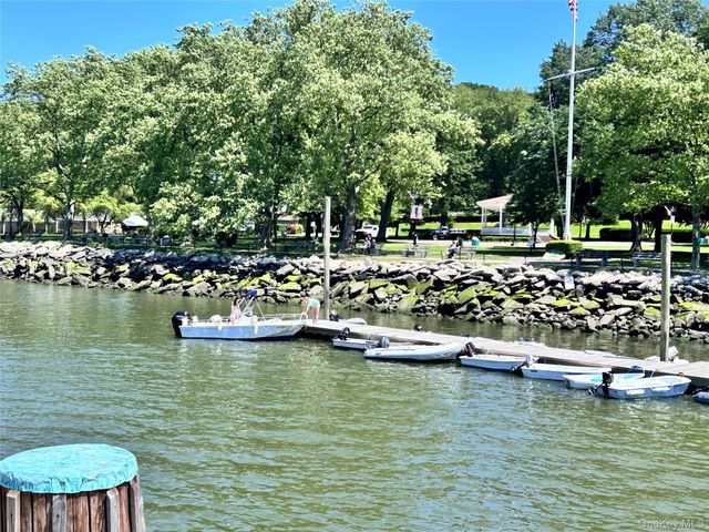 33 Cornell Street, East Northport, NY 11731