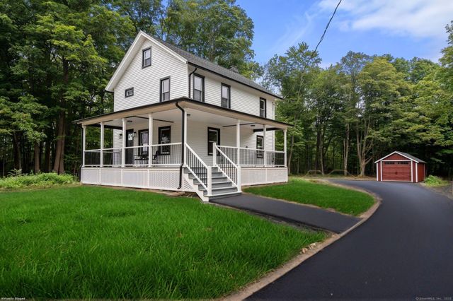 164 North Grand Street, Suffield, CT 06093