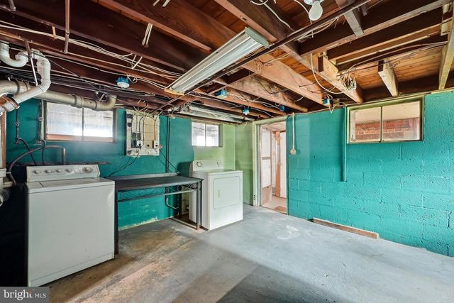 30 GLOVER AVE, Mount Ephraim, NJ 08059
