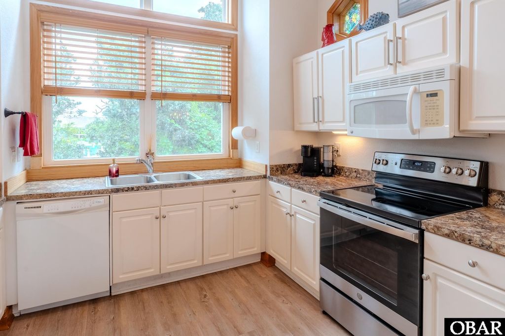 Image 11 of property listing at 902 Emerald Court Lot 71, Corolla, NC 27927