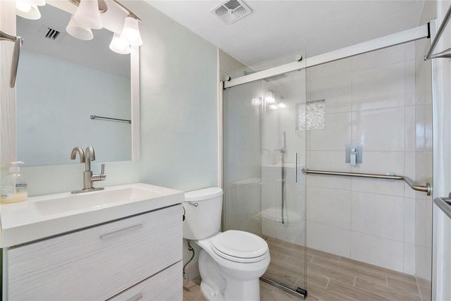1951 NE 39th Street 156, Lighthouse Point, FL 33064
