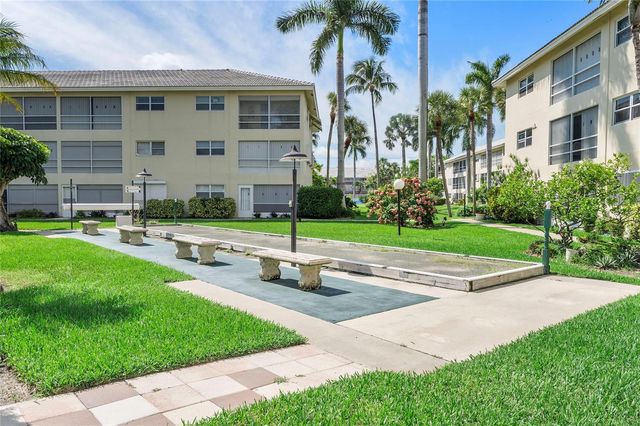1951 NE 39th Street 156, Lighthouse Point, FL 33064