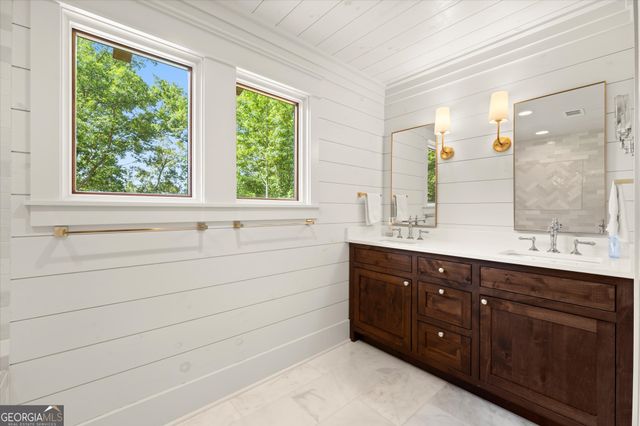 152 Mountain Streams Drive, Cleveland, GA 30528