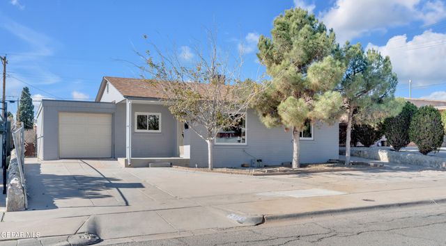 829 Huckleberry Street, El Paso, TX 79903