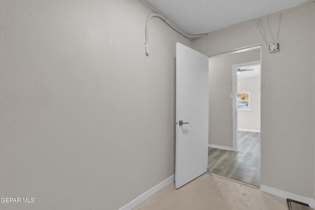 829 Huckleberry Street, El Paso, TX 79903