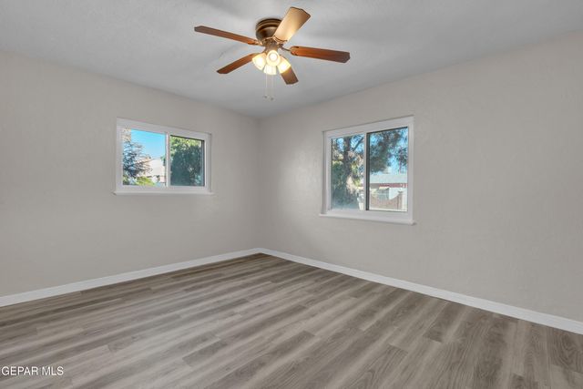 829 Huckleberry Street, El Paso, TX 79903