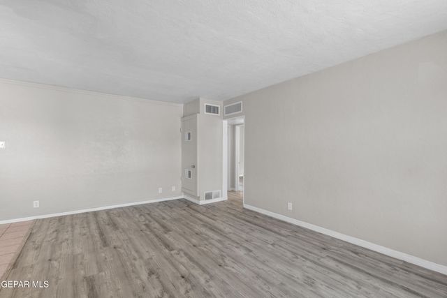 829 Huckleberry Street, El Paso, TX 79903