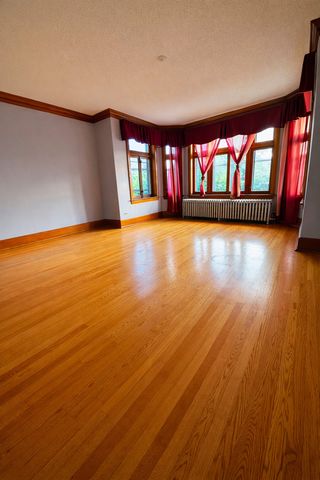 6733 S Maplewood Avenue, Chicago, IL 60629