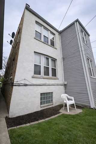 6733 S Maplewood Avenue, Chicago, IL 60629