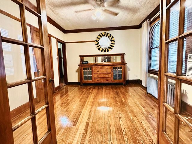 6733 S Maplewood Avenue, Chicago, IL 60629