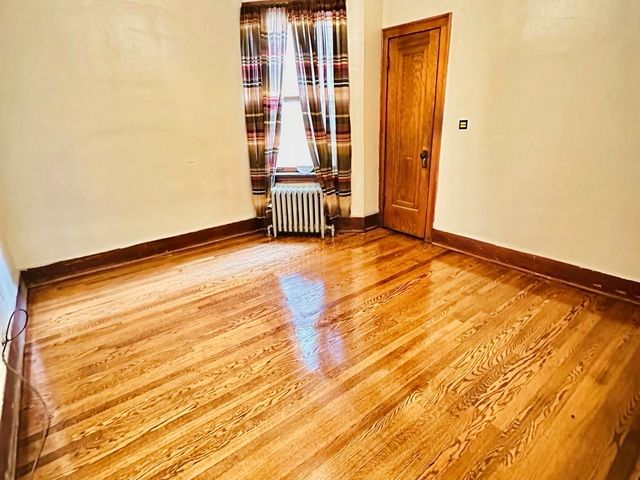 6733 S Maplewood Avenue, Chicago, IL 60629