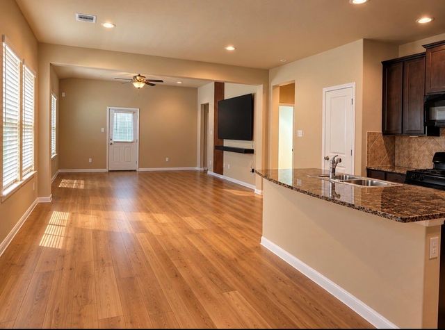 9209 Sea Garden Street, Houston, TX 77034