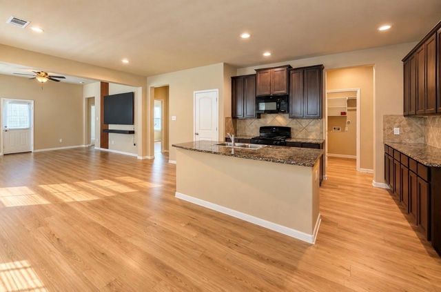 9209 Sea Garden Street, Houston, TX 77034