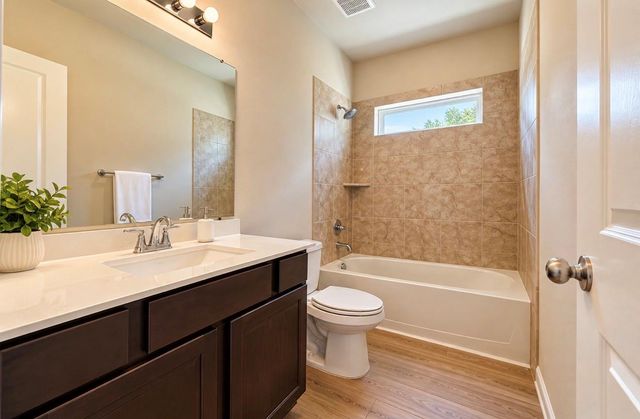 9209 Sea Garden Street, Houston, TX 77034