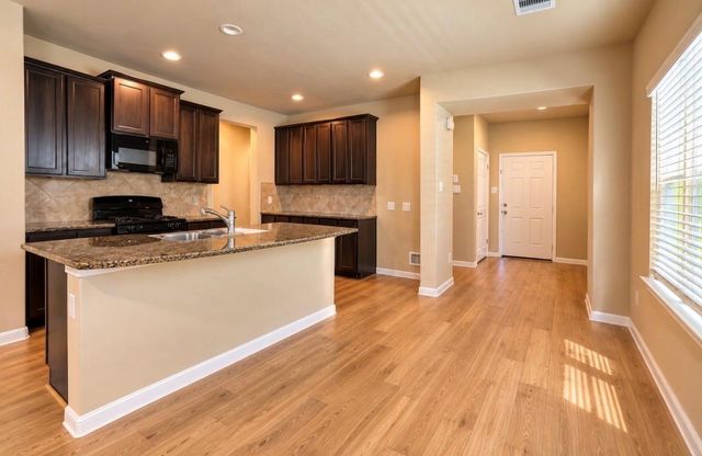 9209 Sea Garden Street, Houston, TX 77034