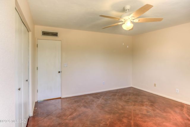 1422 S Moonflower Lane, Tucson, AZ 85748