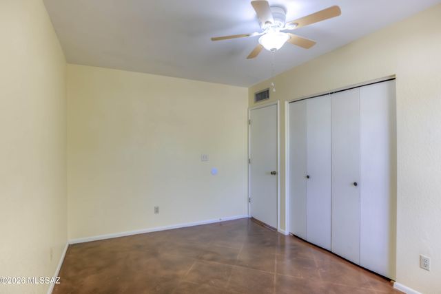 1422 S Moonflower Lane, Tucson, AZ 85748