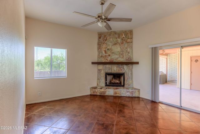 1422 S Moonflower Lane, Tucson, AZ 85748