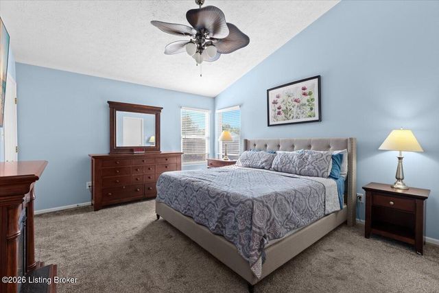 9619 Riverwalk Ave, Louisville, KY 40229