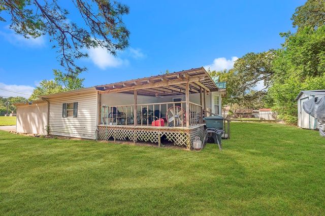 622 Wildwood Drive, Nacogdoches, TX 75961