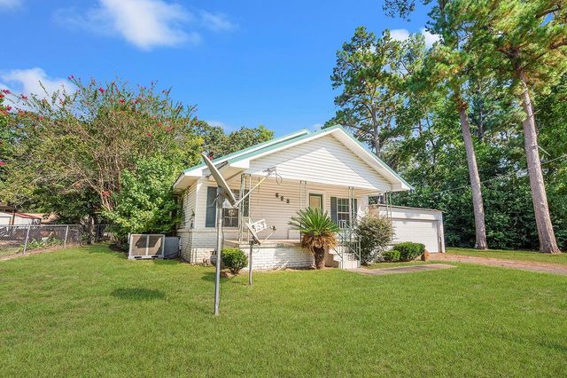 622 Wildwood Drive, Nacogdoches, TX 75961