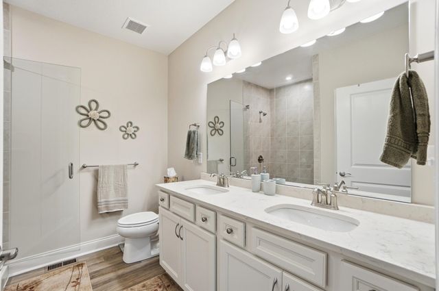2660 Timberside Drive, Hebron, KY 41048