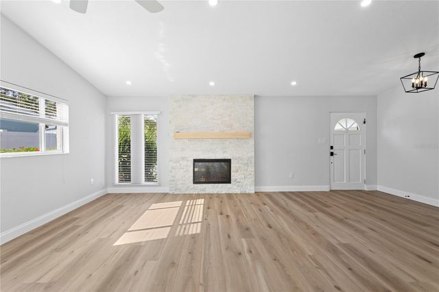 6984 S SHORE DRIVE S, St Petersburg, FL 33707