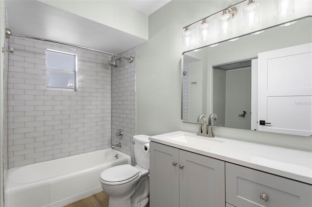 6984 S SHORE DRIVE S, St Petersburg, FL 33707