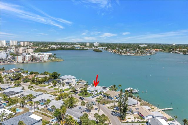 6984 S SHORE DRIVE S, St Petersburg, FL 33707