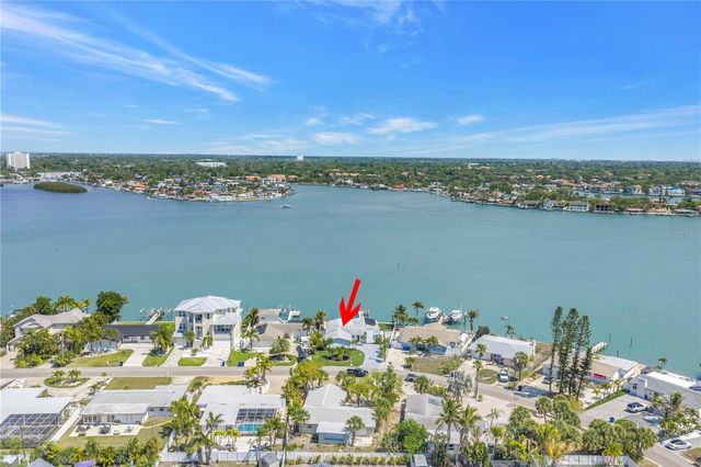 6984 S SHORE DRIVE S, St Petersburg, FL 33707
