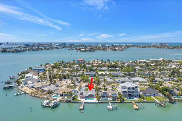 6984 S SHORE DRIVE S, St Petersburg, FL 33707