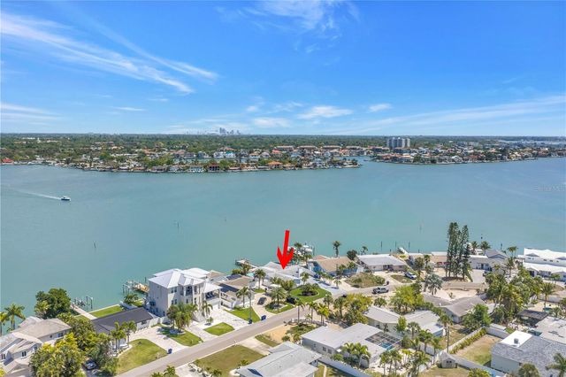 6984 S SHORE DRIVE S, St Petersburg, FL 33707