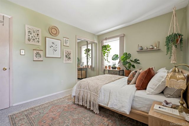 236 Franklin Avenue, Malverne, NY 11565