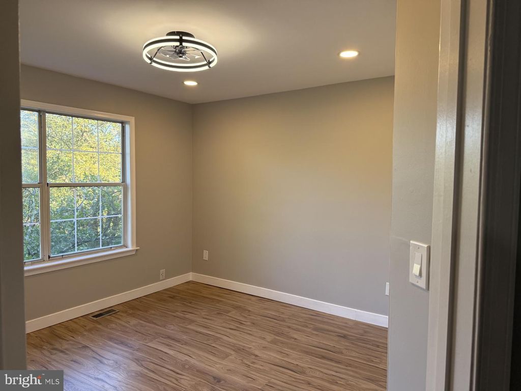 14 KENSINGTON CT, Princeton, NJ 08540