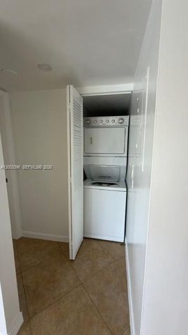 1160 Washington Cir 1160 B, Florida City, FL 33034