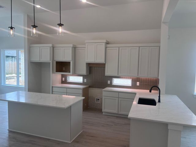 2415 Garden Arbor, Tomball, TX 77375
