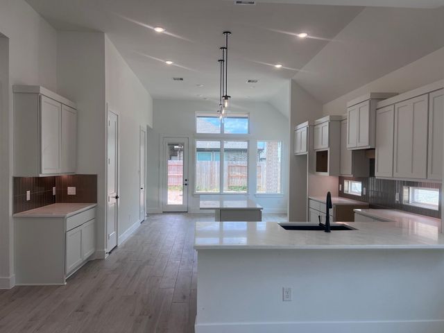 2415 Garden Arbor, Tomball, TX 77375