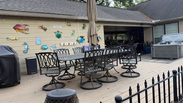 554 Avenue F, Port Allen, LA 70767