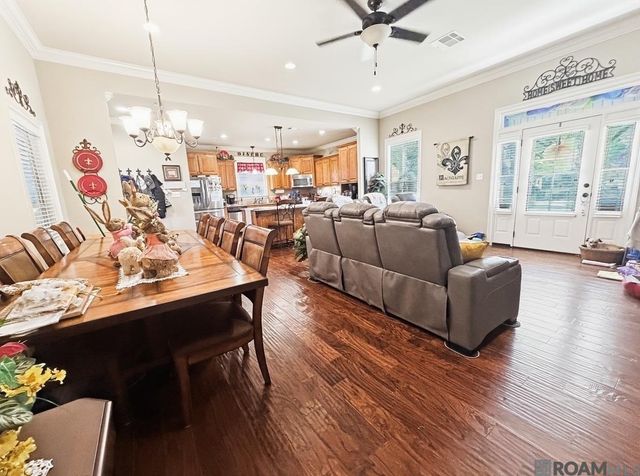 554 Avenue F, Port Allen, LA 70767